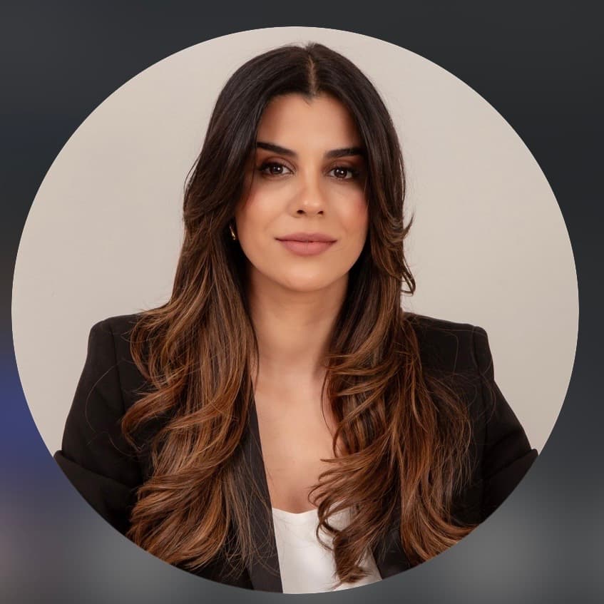 Marina Naves